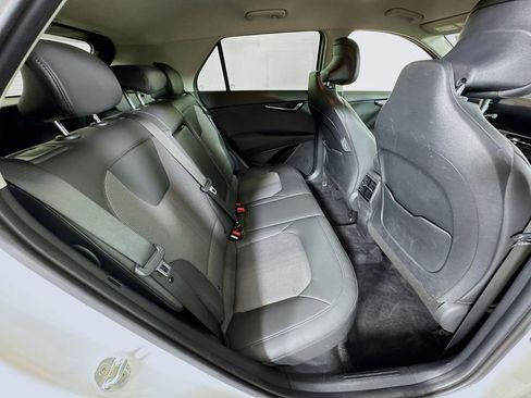 Used 2023 Kia Niro EX image 27