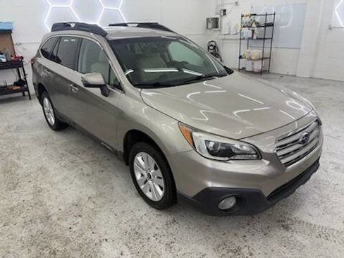 Used 2016 Subaru Outback 2.5i Premium image 6