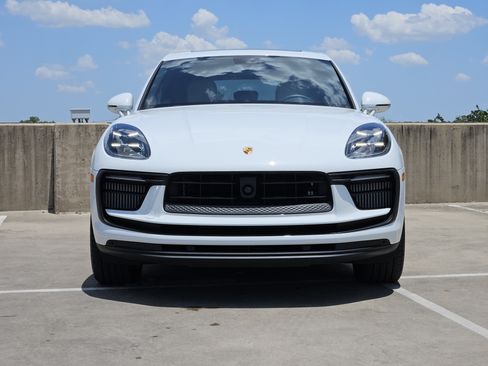 Certified 2026 Porsche Macan S AWD/4WD image 11
