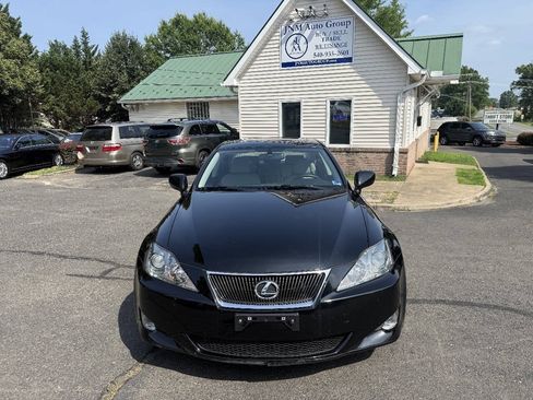 Used 2006 Lexus IS 250 w/ Premium Pkg RWD image 2