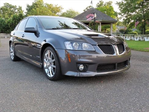 Used 2009 Pontiac G8 GXP RWD image 31