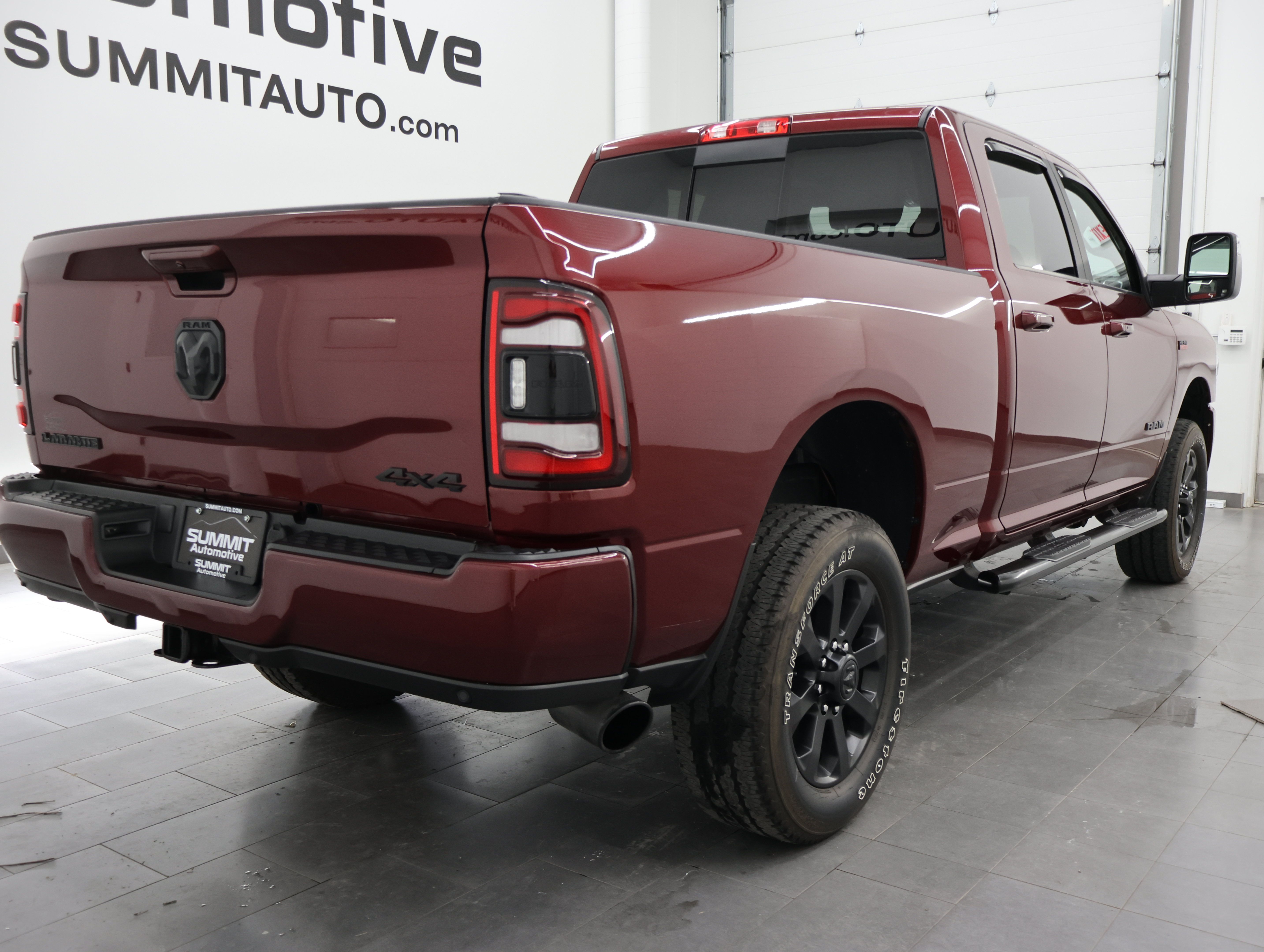 Used 2024 RAM 2500 Laramie w/ Night Edition AWD/4WD image 6