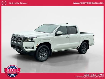 New 2025 Nissan Frontier SV w/ SV Convenience Package