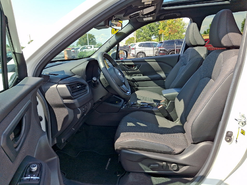 Used 2026 Subaru Forester Premium AWD/4WD image 13