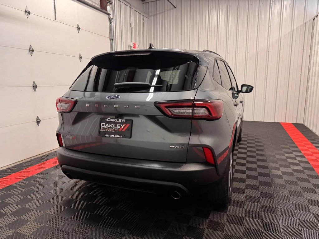 Used 2025 Ford Escape ST-Line w/ Tech Pack #1 AWD/4WD image 19