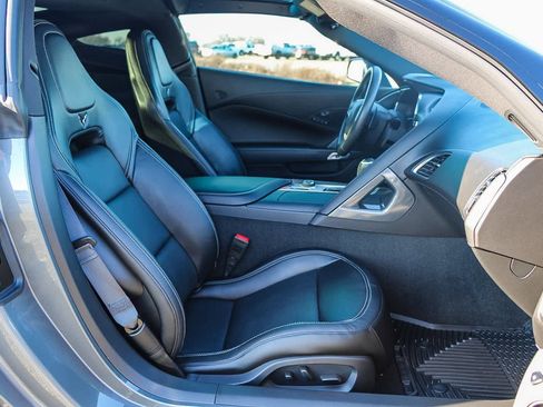 Used 2015 Chevrolet Corvette Z51 2LT w/ 2LT Preferred Equipment Group image 20