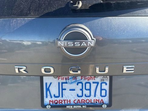 Used 2023 Nissan Rogue SL image 14