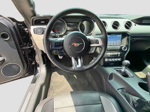 Used 2016 Ford Mustang GT Premium w/ Equipment Group 401A RWD image 11