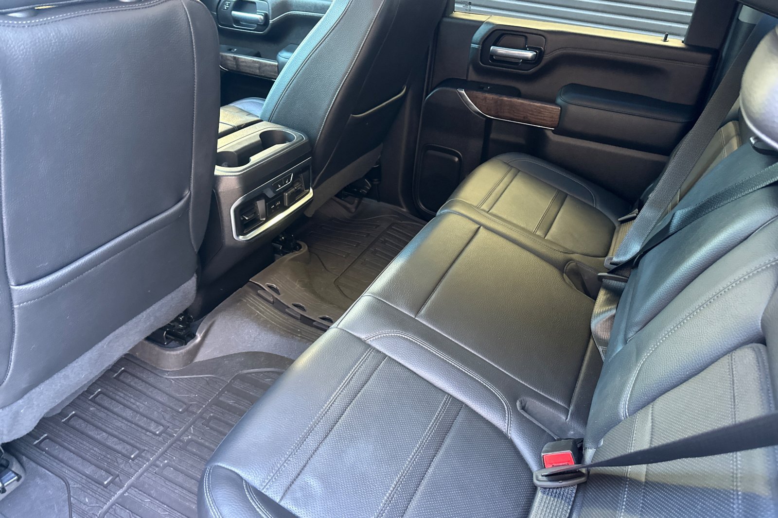 Used 2021 GMC Sierra 2500 Denali w/ Denali Ultimate Package AWD/4WD image 13