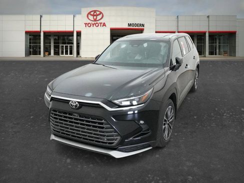 New 2026 Toyota Grand Highlander AWD Hybrid image 22