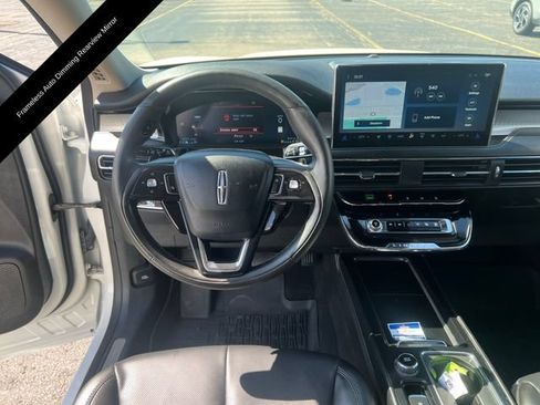 Certified 2023 Lincoln Corsair AWD w/ Equipment Group 101A image 18