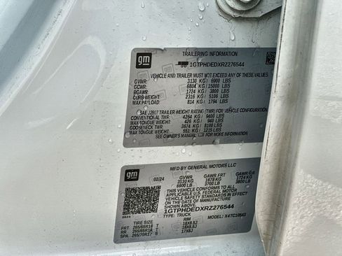 Certified 2024 GMC Sierra 1500 SLT image 33