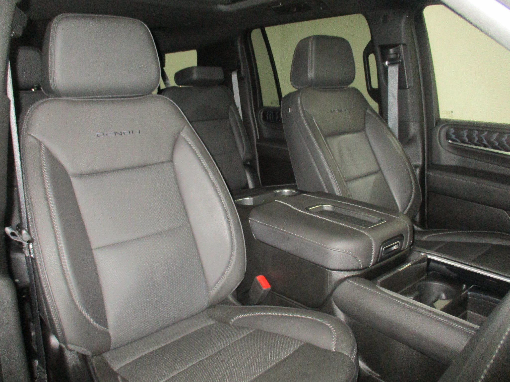 Certified 2023 GMC Yukon XL Denali AWD/4WD image 17