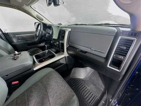 Used 2018 RAM 1500 Big Horn image 31