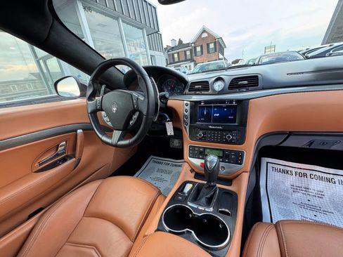 Used 2016 Maserati GranTurismo Sport image 22