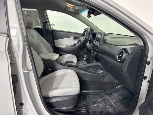 Used 2023 Hyundai Kona SEL image 12