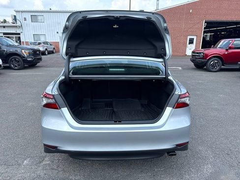 Used 2022 Toyota Camry XLE AWD/4WD image 10