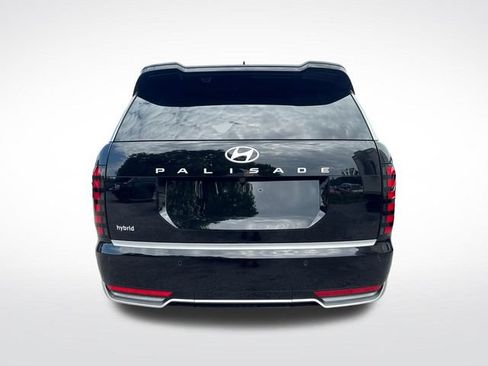 Used 2026 Hyundai Palisade Calligraphy FWD image 4