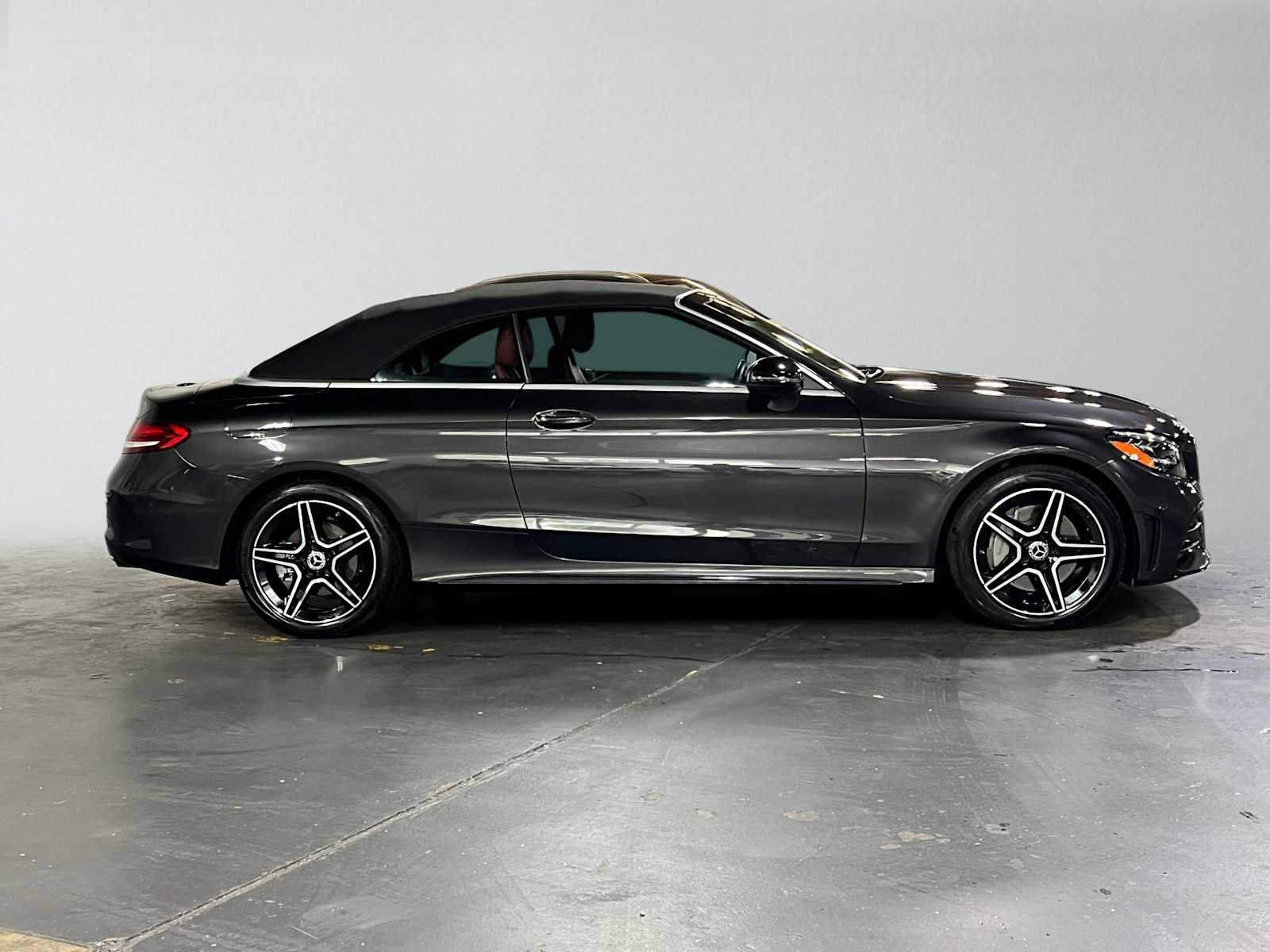 Used 2023 Mercedes-Benz C 300 4MATIC Cabriolet image 2
