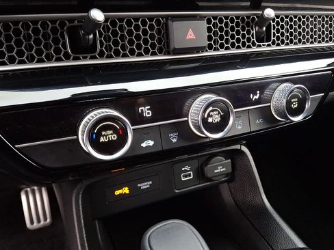 Certified 2024 Honda Civic Sport image 18