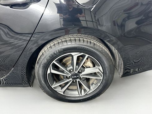 Used 2024 Kia Forte LXS image 11