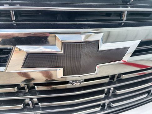 Used 2021 Chevrolet Tahoe RST w/ Luxury Package AWD/4WD image 33