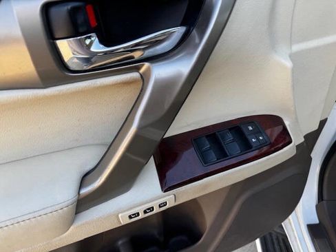 Used 2010 Lexus GX 460 Base AWD 4dr SUV image 38