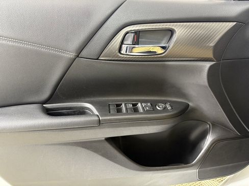 Used 2016 Honda Accord Sport image 29