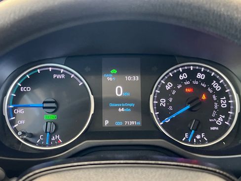 Used 2021 Toyota RAV4 LE AWD/4WD image 27
