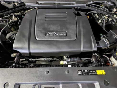 Used 2024 Land Rover Defender 110 S image 25