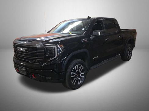 Used 2024 GMC Sierra 1500 AT4 w/ Technology Package AWD/4WD image 1