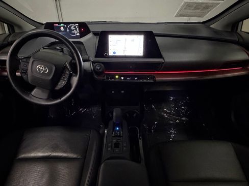 Used 2024 Toyota Prius Prime FWD image 34