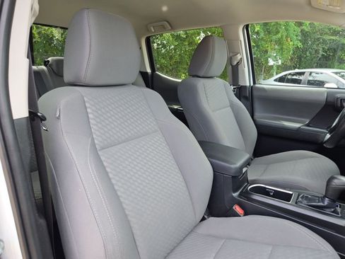 Used 2021 Toyota Tacoma SR w/ SR Convenience Package RWD image 17