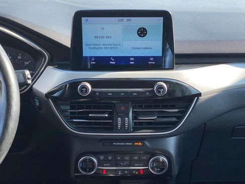 Used 2021 Ford Escape SEL image 21