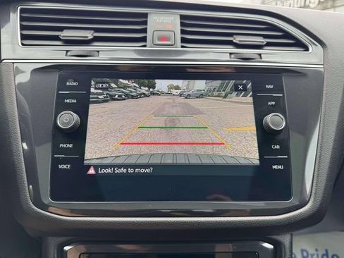 Used 2023 Volkswagen Tiguan SEL R-Line AWD/4WD image 29