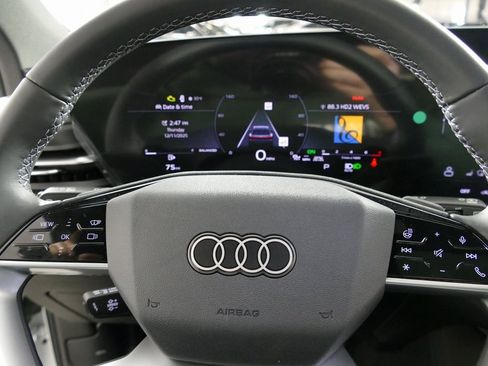 New 2025 Audi Q5 Premium Plus image 16