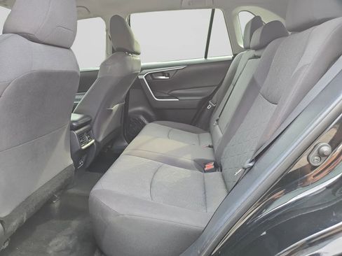 Used 2020 Toyota RAV4 XLE FWD image 27