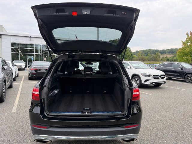 Used 2018 Mercedes-Benz GLC 300 4MATIC image 10