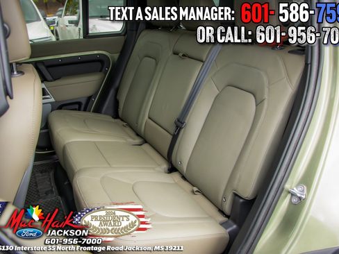 Used 2024 Land Rover Defender 110 S image 10