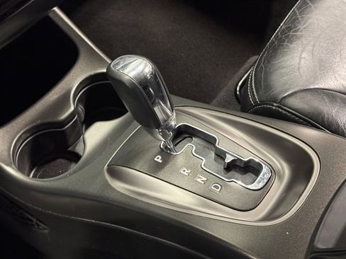 Used 2015 Dodge Journey Crossroad w/ Flexible Seating Group image 23