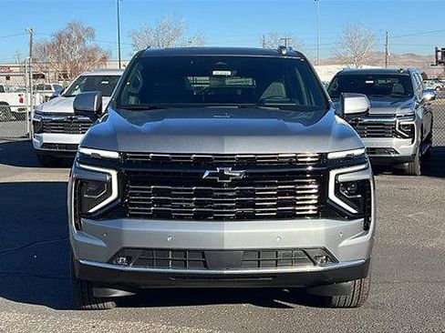 New 2026 Chevrolet Suburban High Country image 2