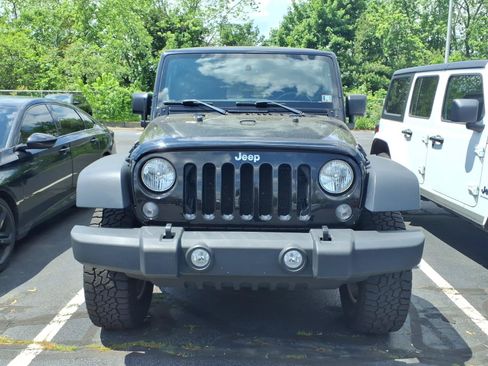 Used 2018 Jeep Wrangler Unlimited Sport S AWD/4WD image 2