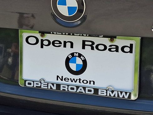 Used 2012 BMW 550i xDrive Sedan AWD/4WD image 30
