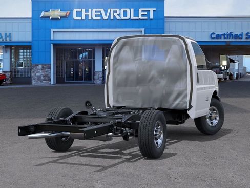 New 2025 Chevrolet Express 3500 w/ Power Convenience Package image 25