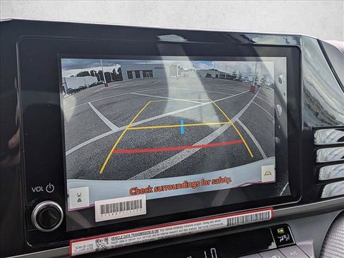 Used 2026 Toyota Camry SE FWD image 13