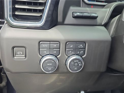Used 2023 GMC Sierra 1500 Denali Ultimate AWD/4WD image 24