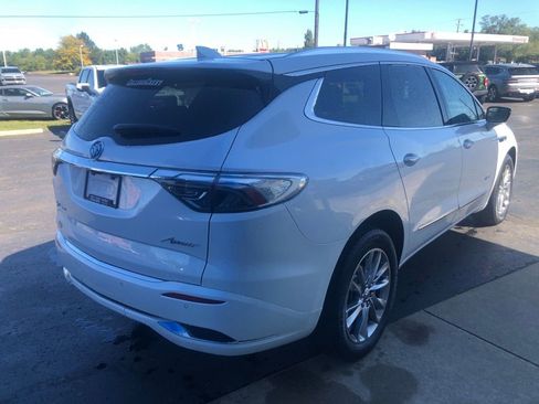 Used 2023 Buick Enclave Avenir w/ Avenir Technology Package AWD/4WD image 7