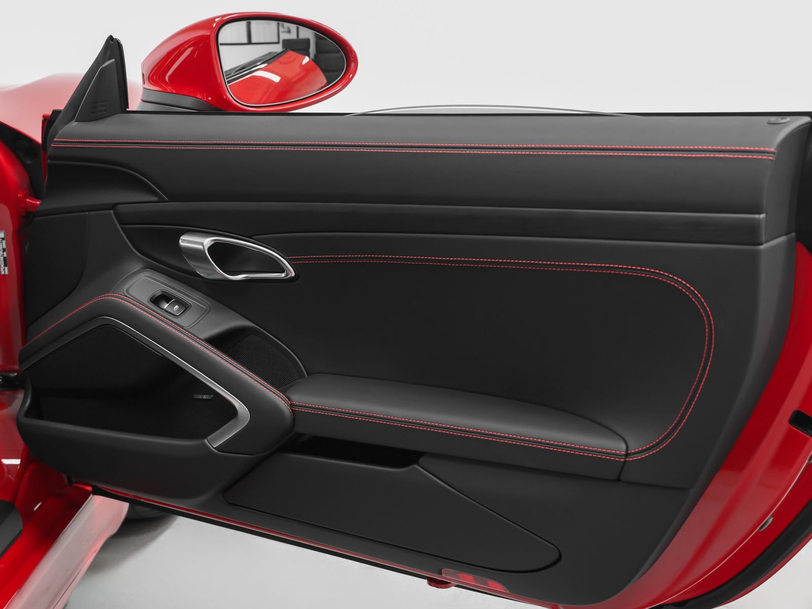Certified 2025 Porsche 718 Cayman GTS RWD image 30