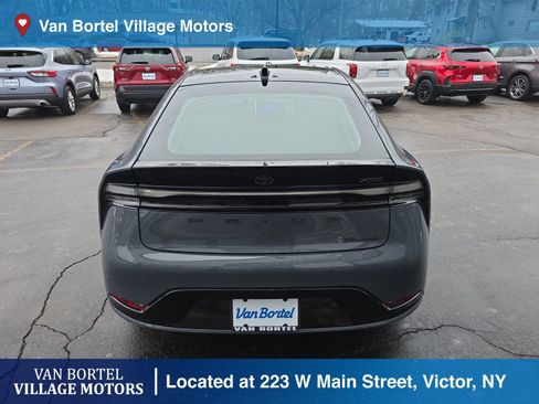 Used 2024 Toyota Prius Prime XSE Premium image 6