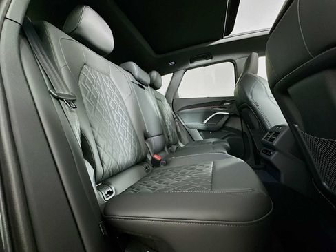 New 2025 Audi SQ5 Prestige image 26